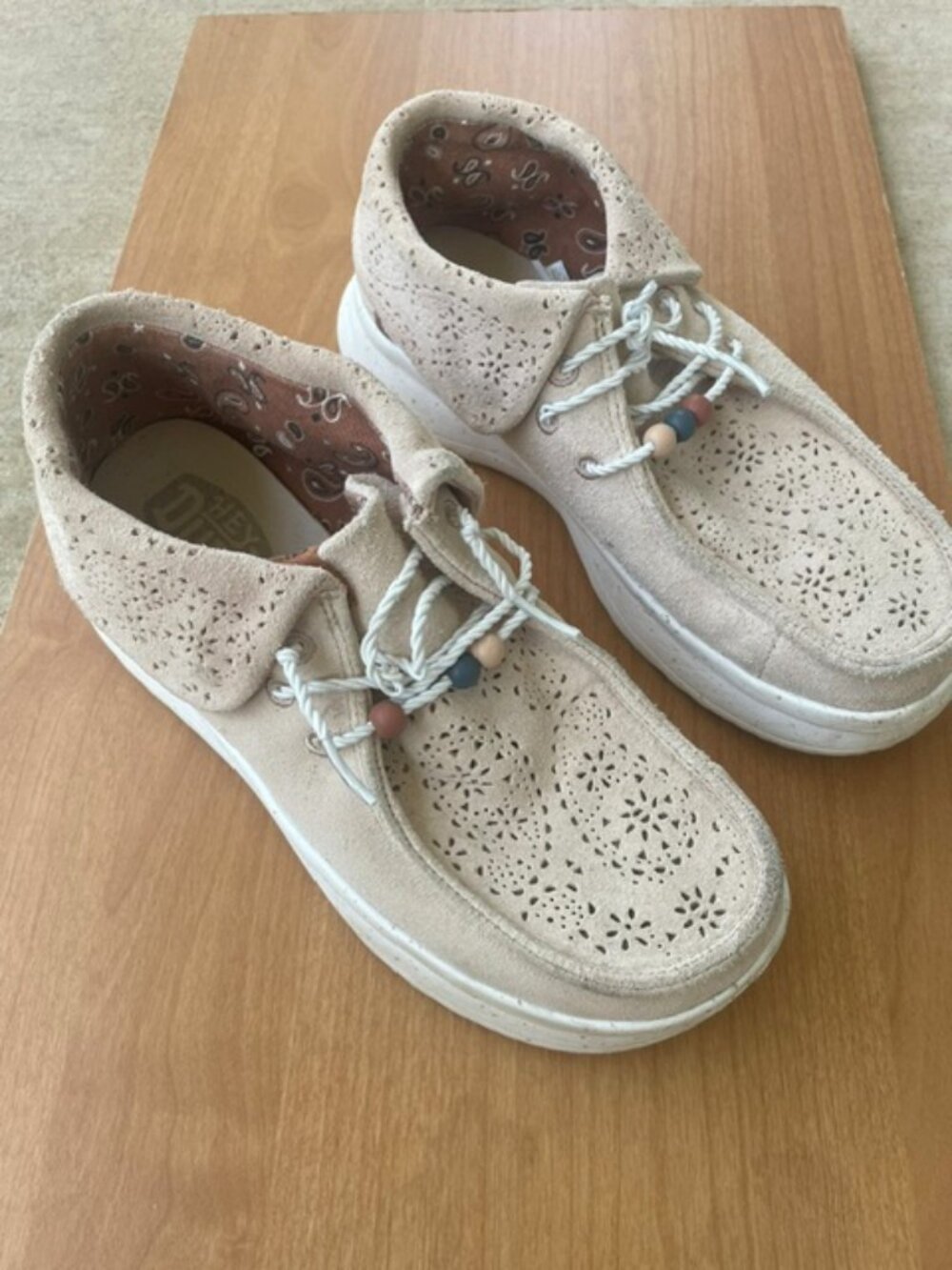 Hey Dude Women's Wendy Peak Fold Boot Suede Walking Shoes, Tan, Size 8